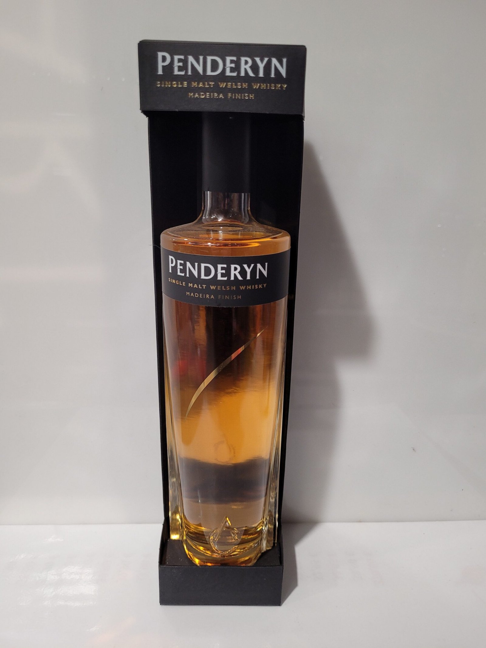 WHISKY PENDERYN MADEIRA SINGLE MALT 70CL 46°