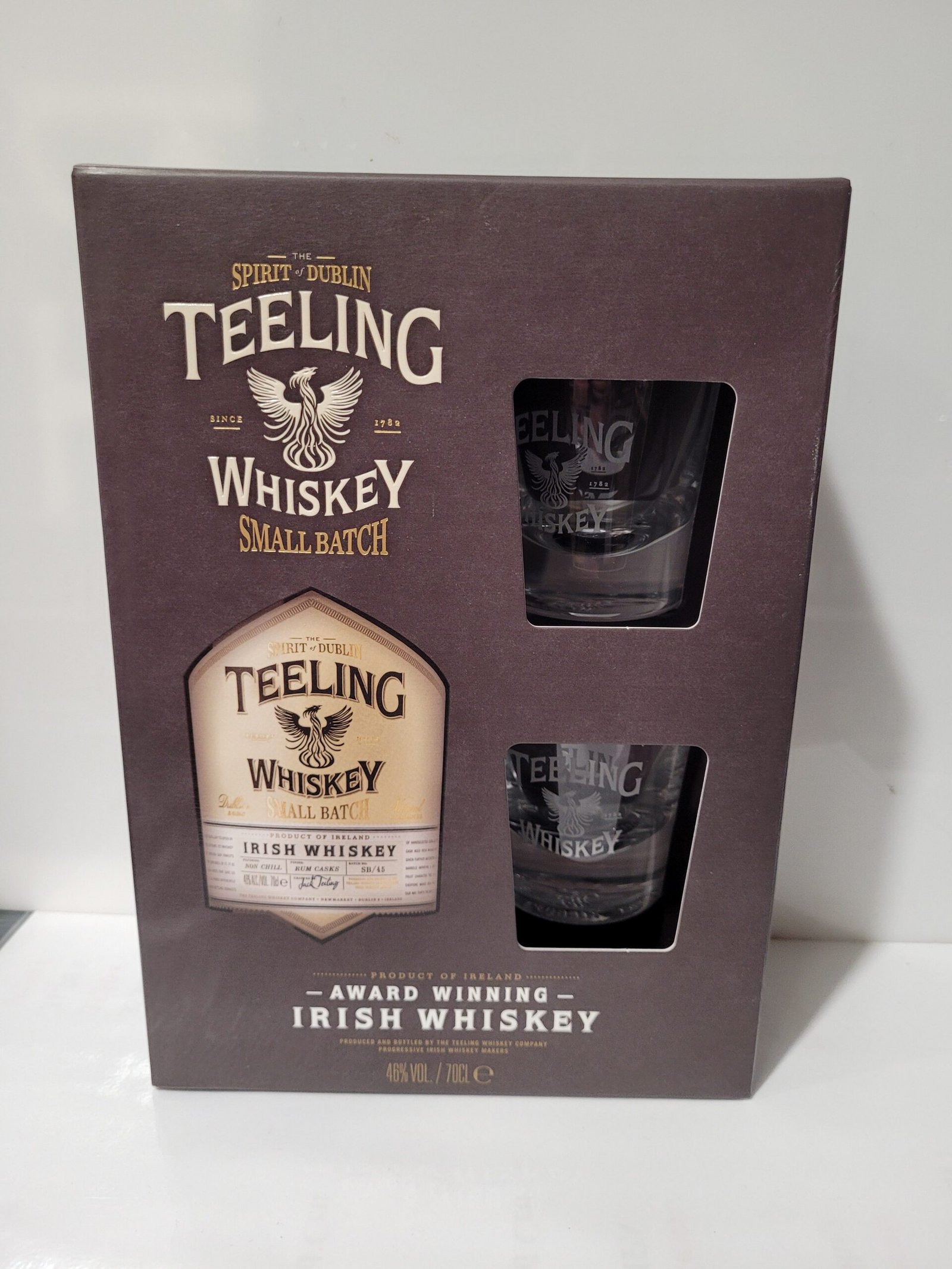 WHISKY COFFRET TEELING SMALL BATCH + 2 VERRES 70CL 46°